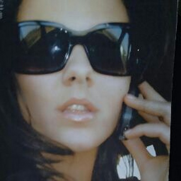 Meet your Posher, A - Picture 1 of 1